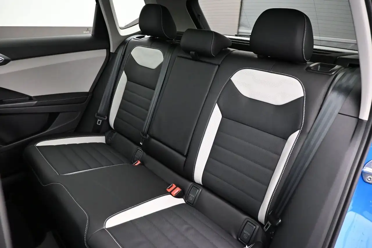 Volkswagen Taos снимка Volkswagen Taos