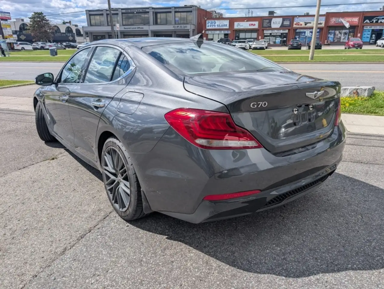 Genesis G70 снимка Genesis G70