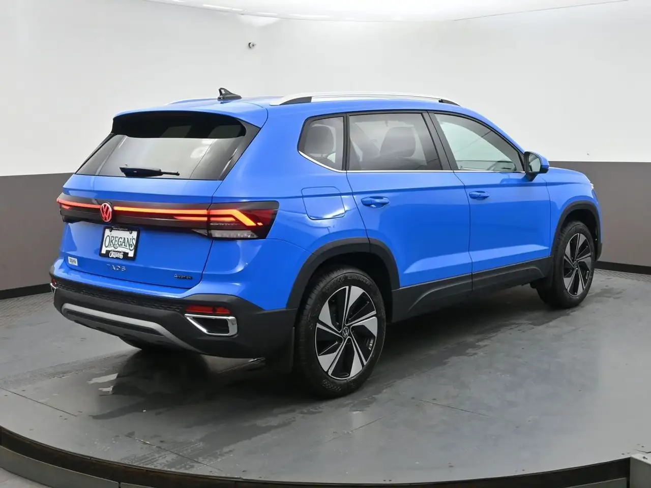 Volkswagen Taos снимка Volkswagen Taos