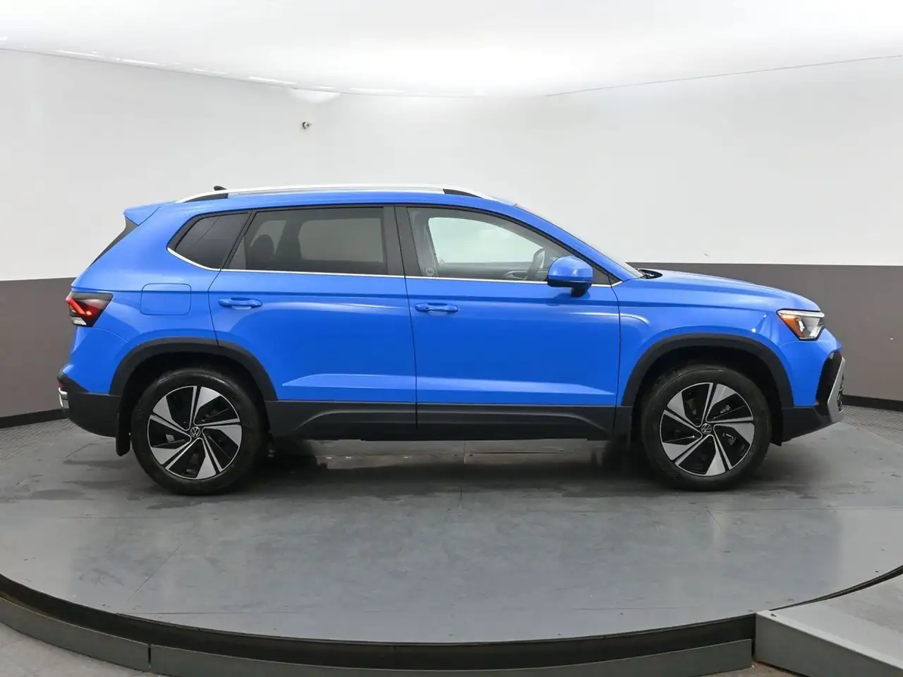 Volkswagen Taos снимка Volkswagen Taos