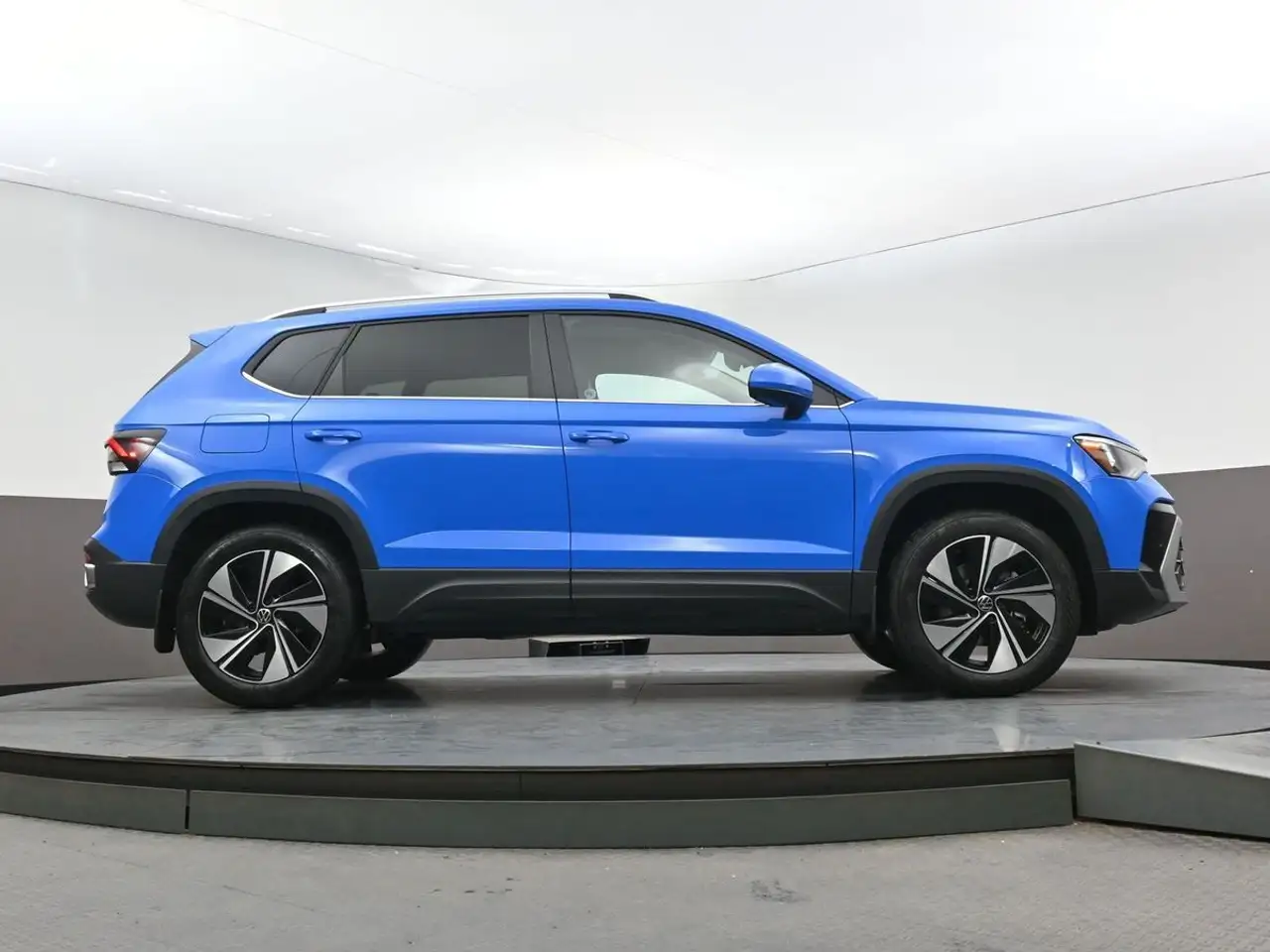 Volkswagen Taos снимка Volkswagen Taos