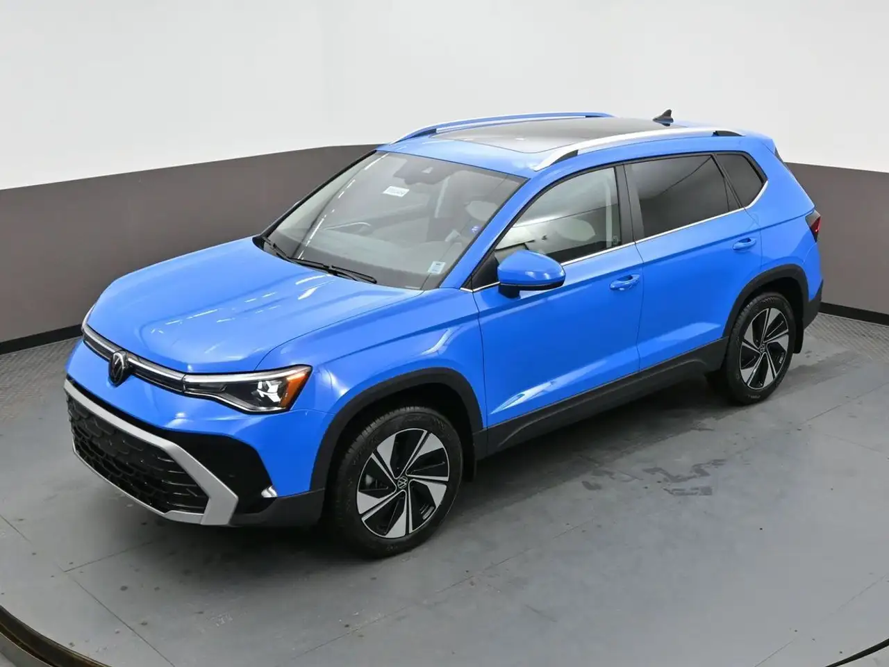 Volkswagen Taos снимка Volkswagen Taos