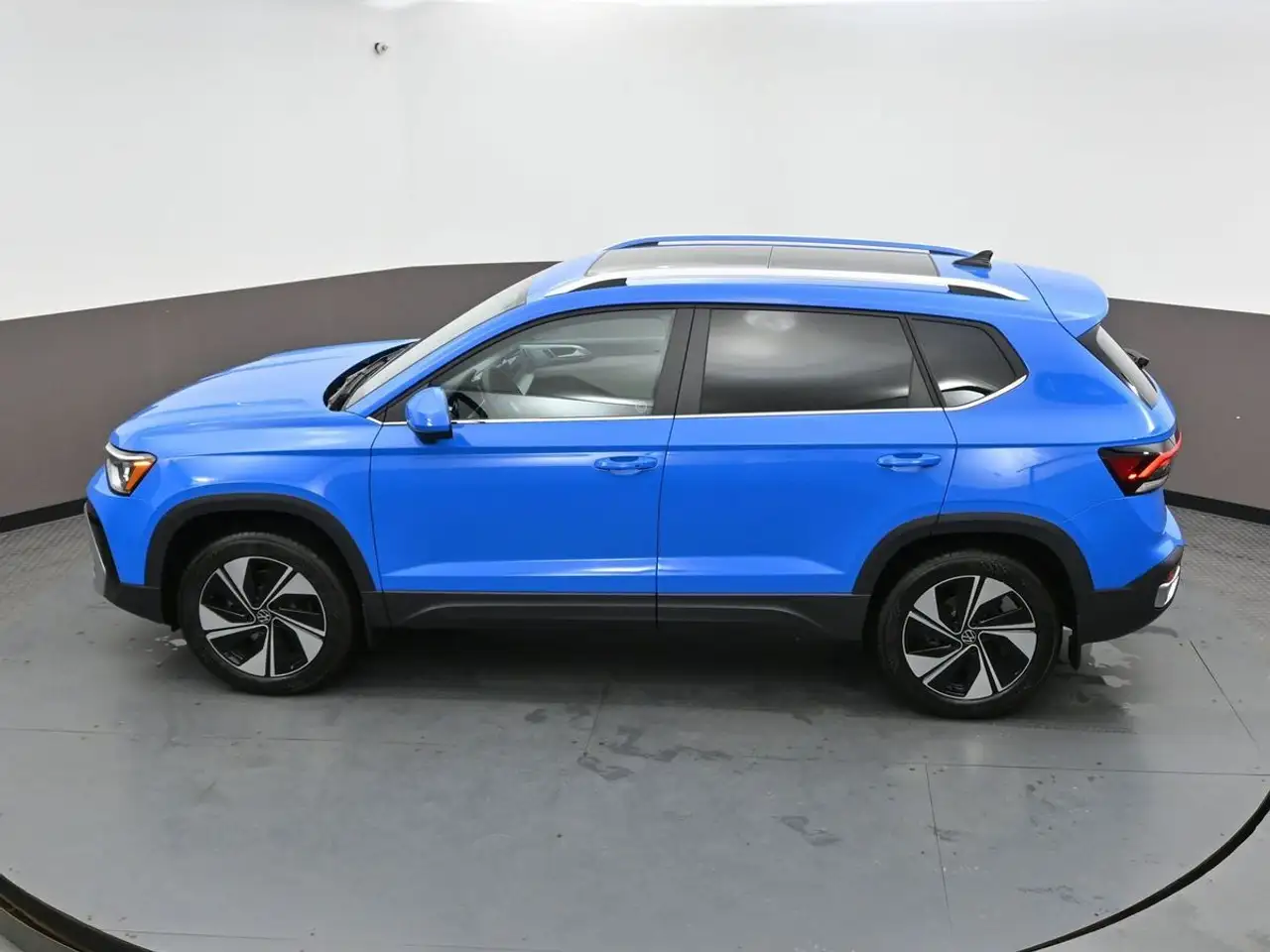 Volkswagen Taos снимка Volkswagen Taos