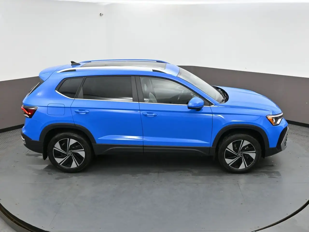 Volkswagen Taos снимка Volkswagen Taos