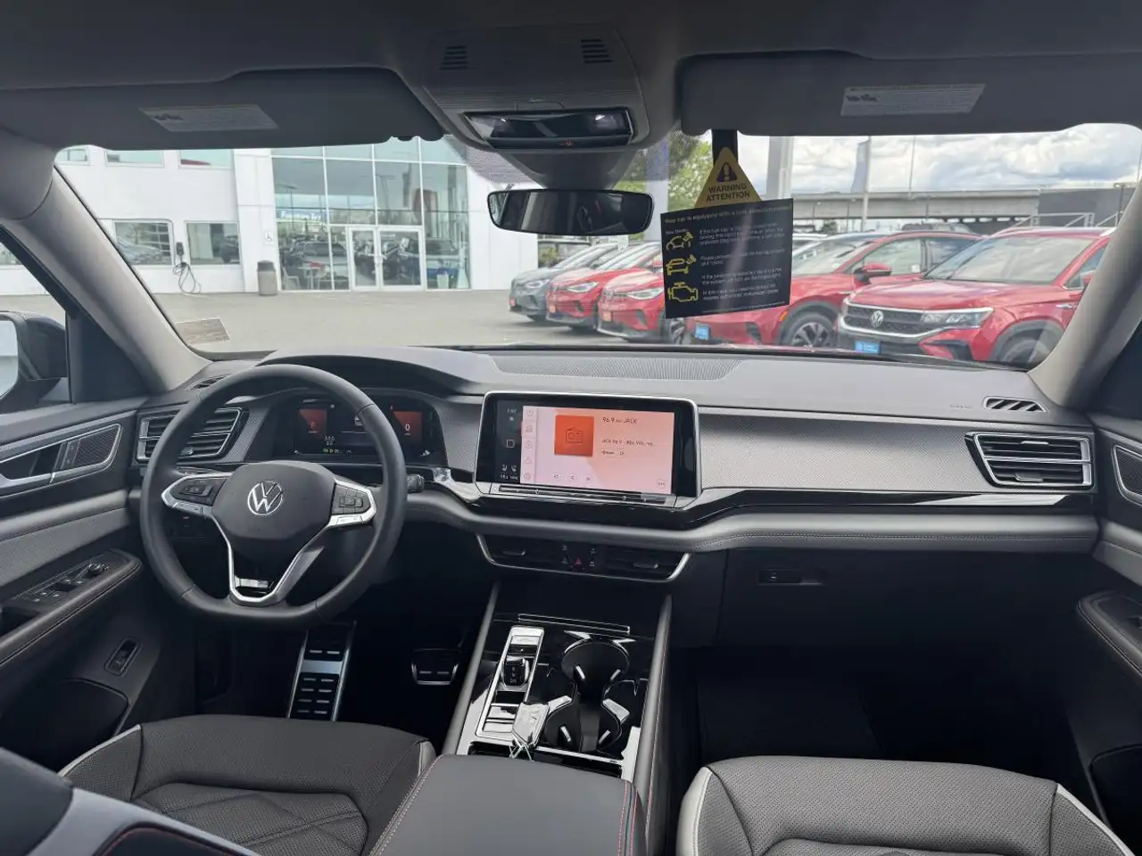 Volkswagen Atlas снимка Volkswagen Atlas