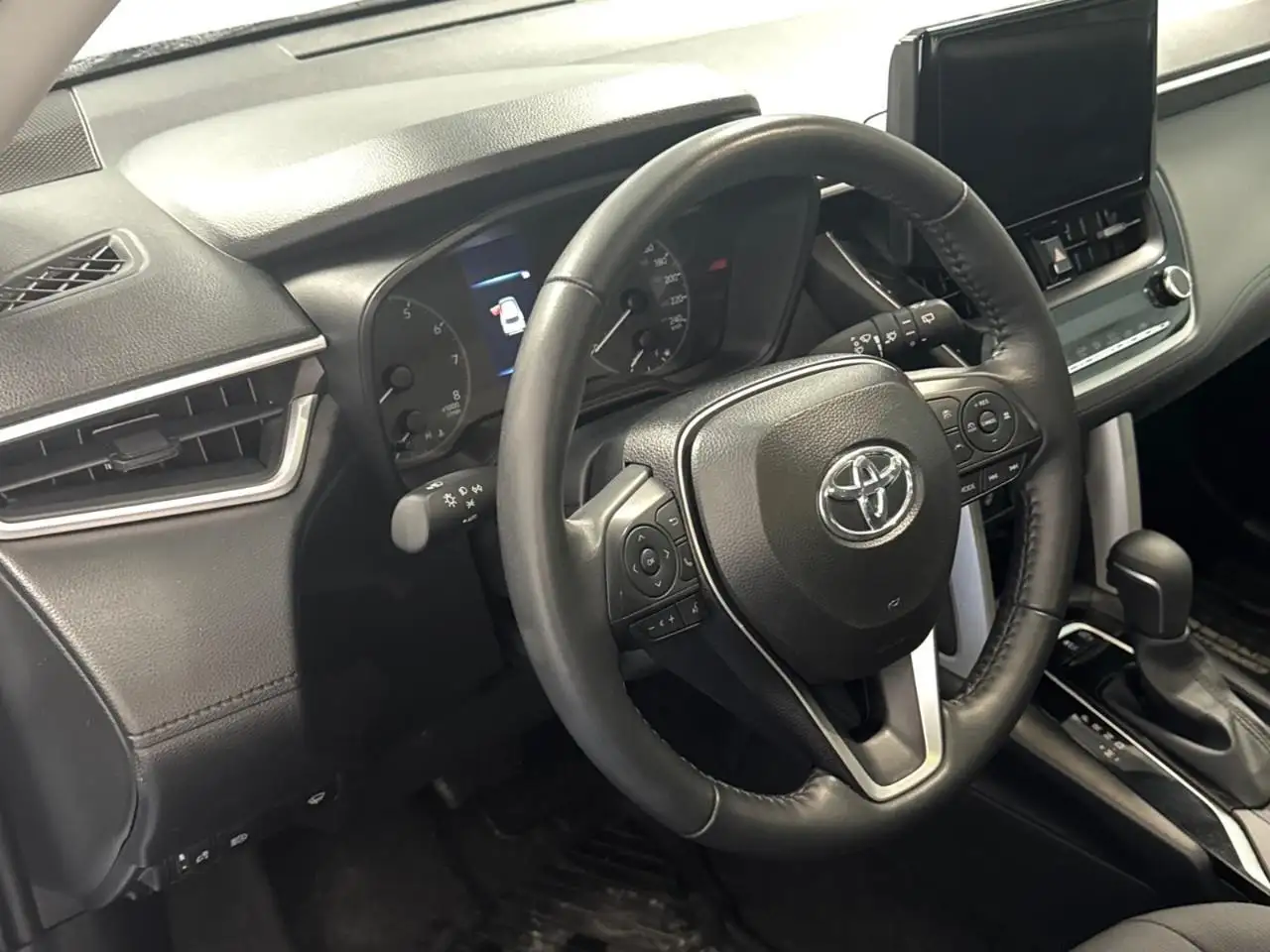 Toyota Corolla Cross снимка Toyota Corolla Cross