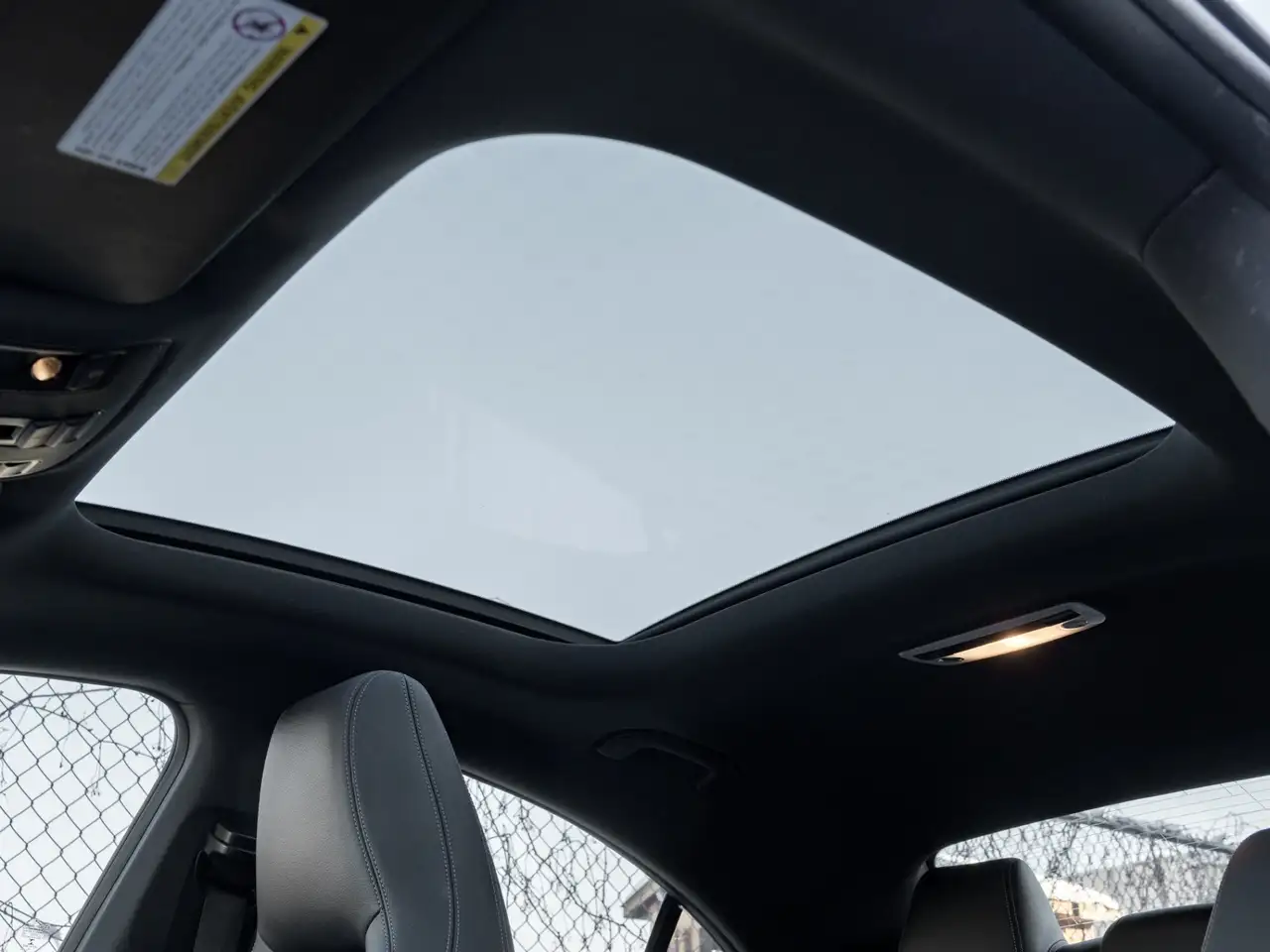 Mercedes-Benz CLA снимка Mercedes-Benz CLA
