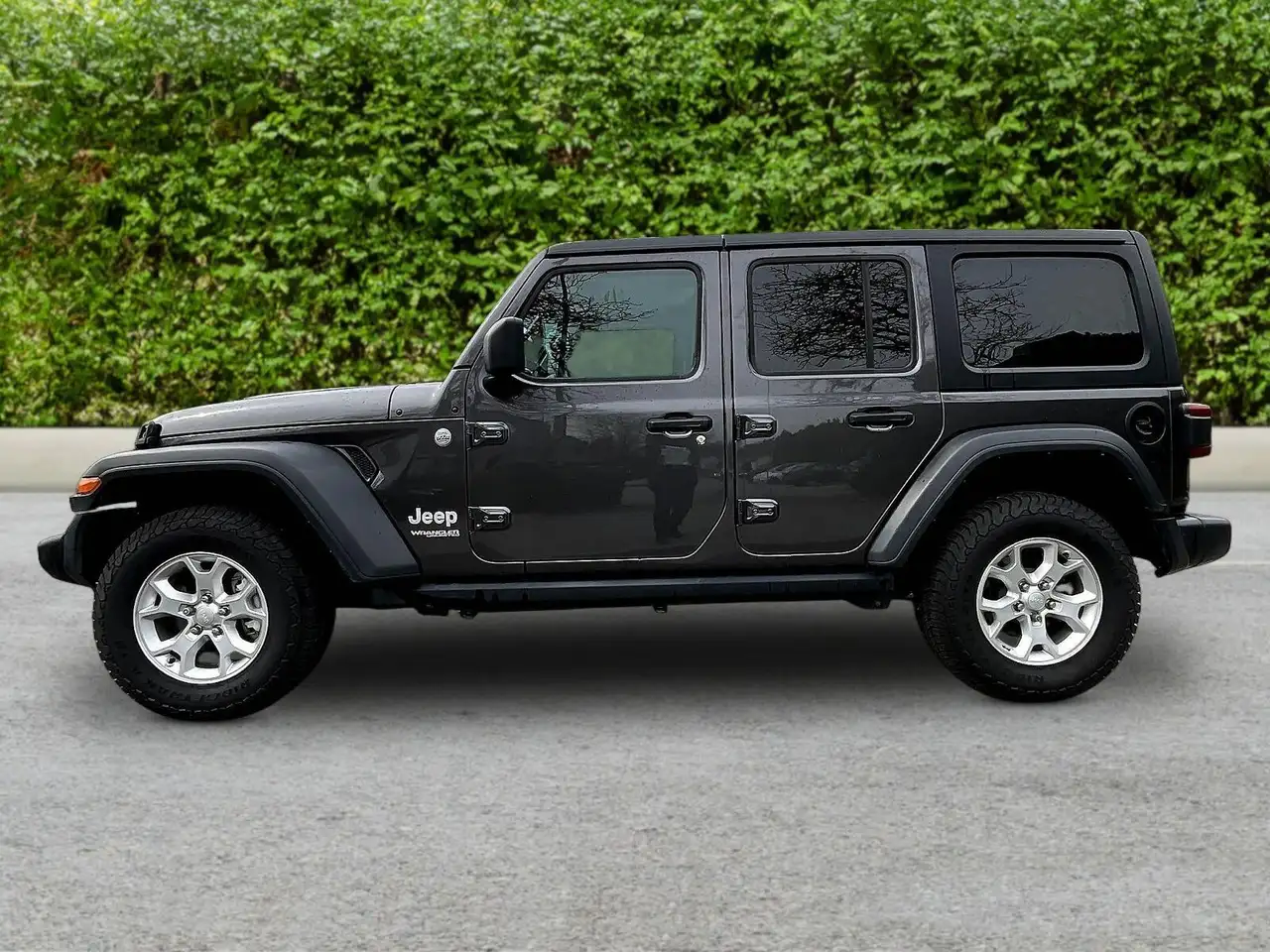 Jeep Wrangler снимка Jeep Wrangler