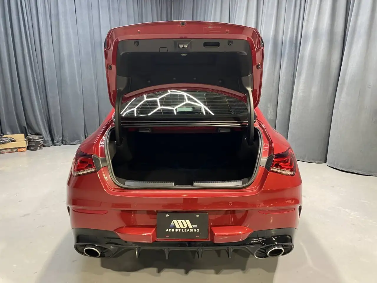 Mercedes-Benz CLA снимка Mercedes-Benz CLA