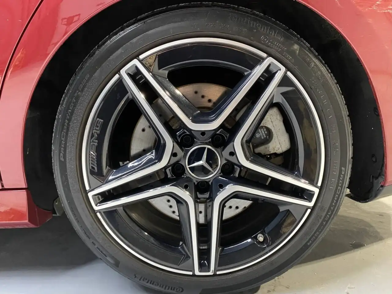 Mercedes-Benz CLA снимка Mercedes-Benz CLA
