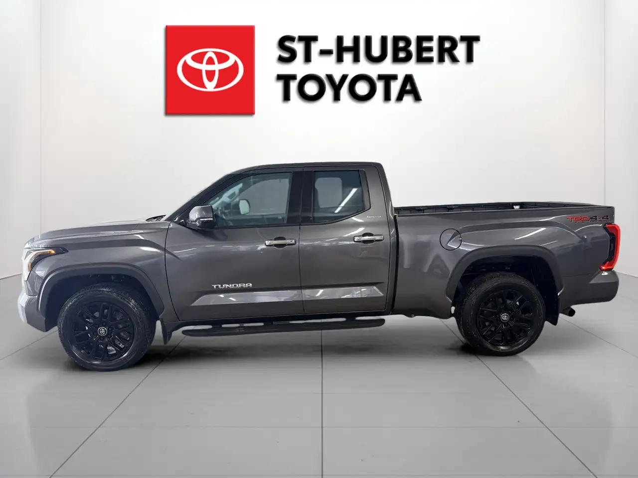 Toyota Tundra снимка Toyota Tundra