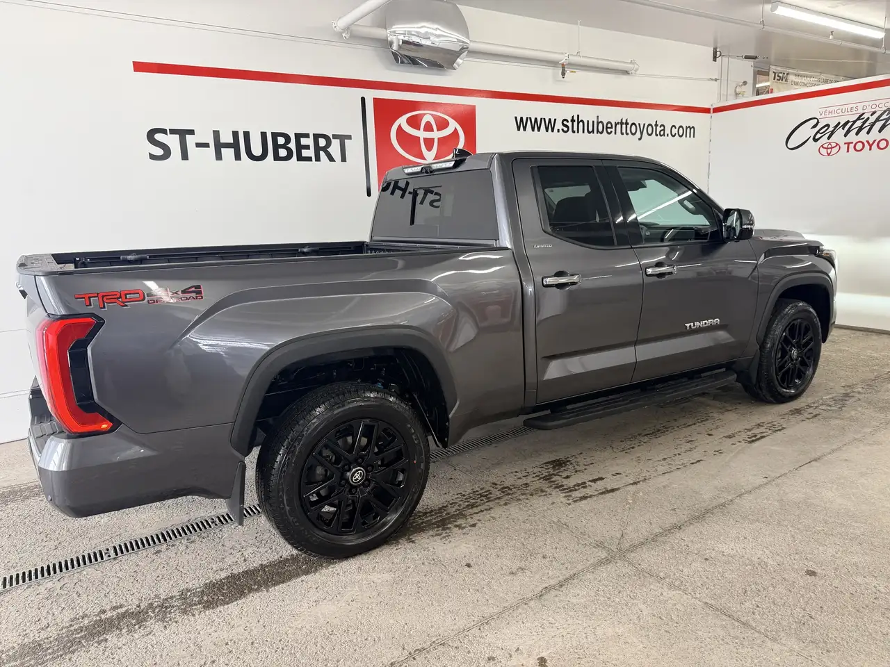 Toyota Tundra снимка Toyota Tundra