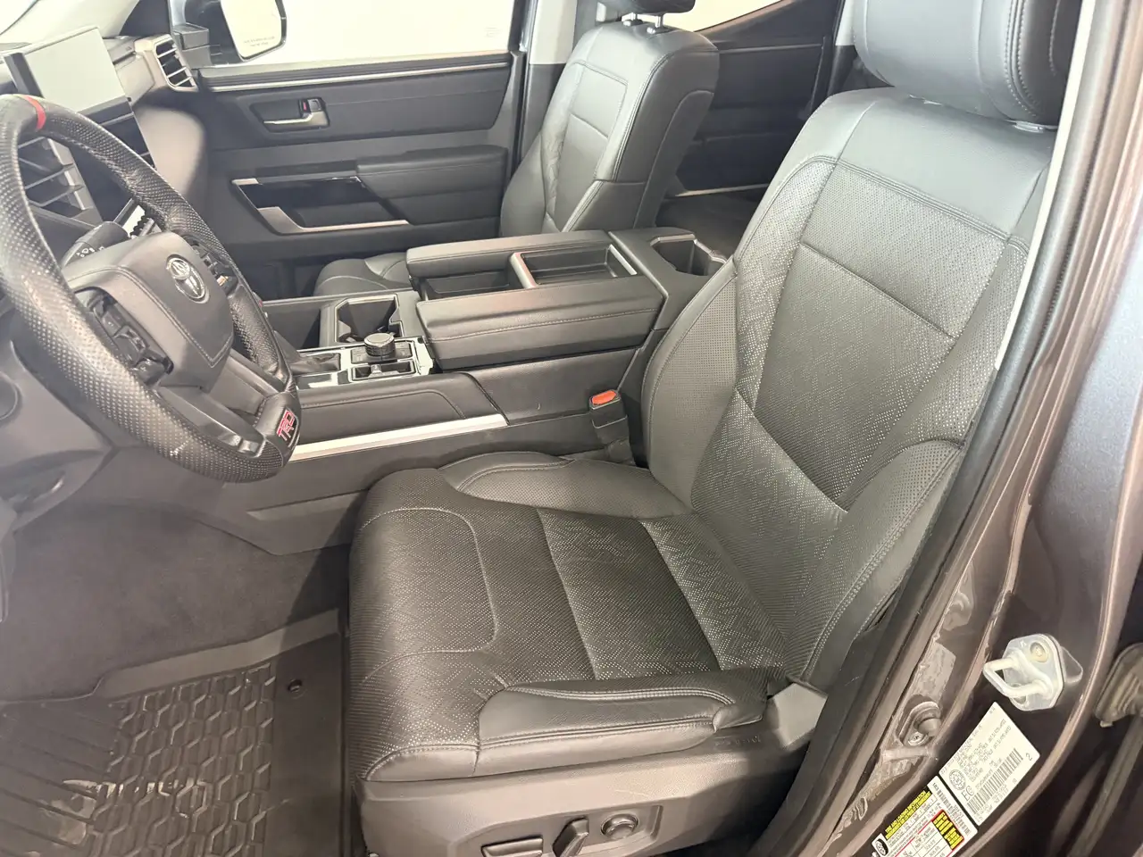 Toyota Tundra снимка Toyota Tundra