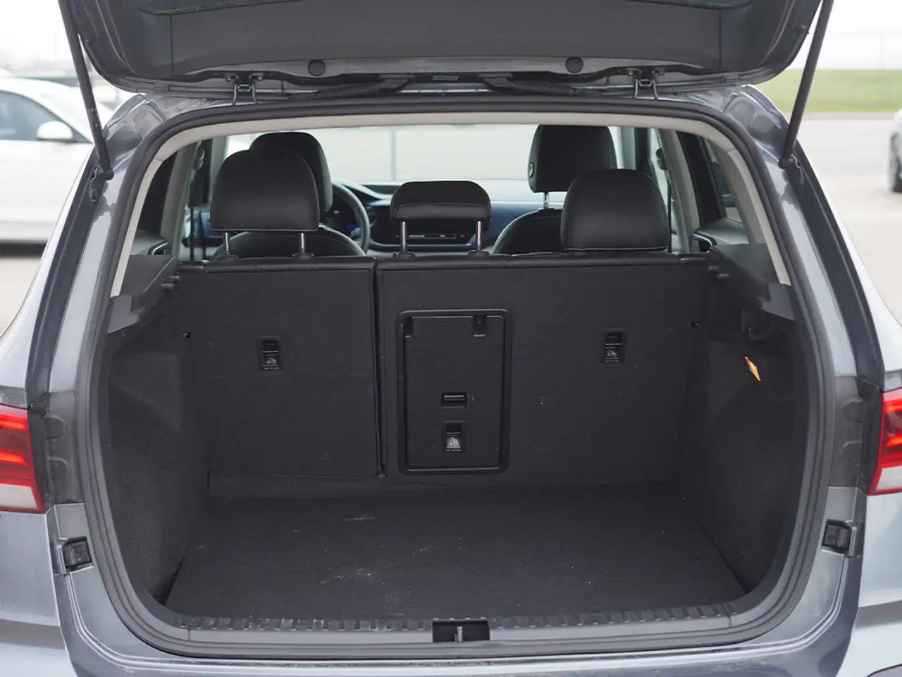 Volkswagen Taos снимка Volkswagen Taos