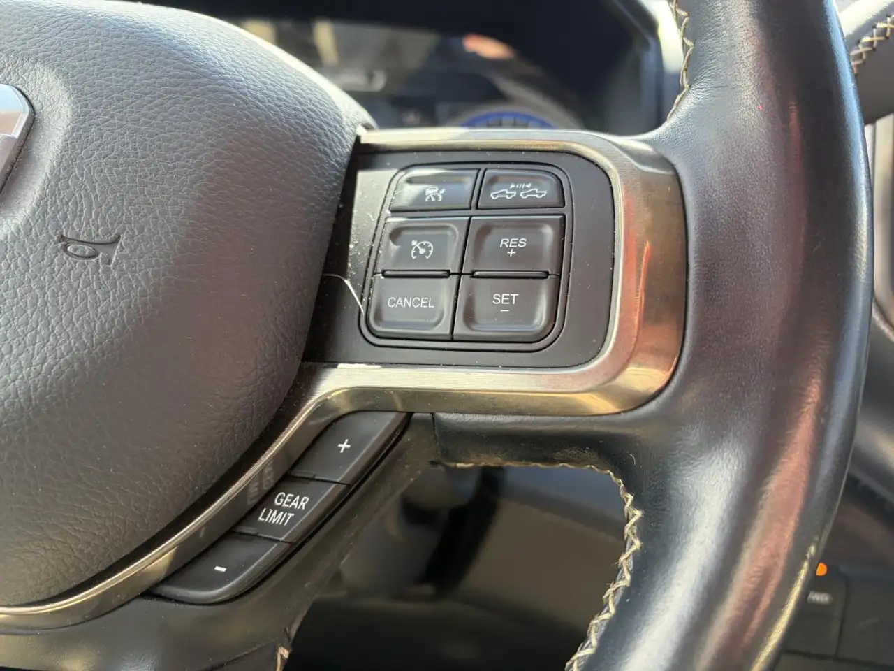 RAM 2500 photo RAM 2500