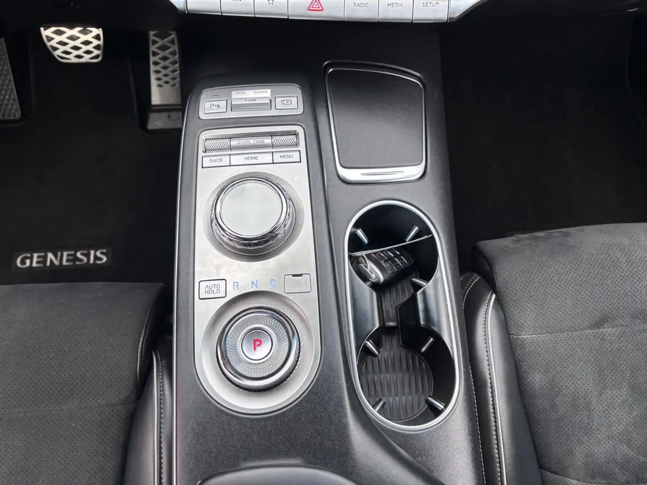 Genesis GV70 photo Genesis GV70