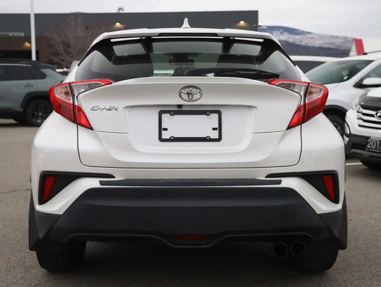 Toyota C-HR снимка Toyota C-HR