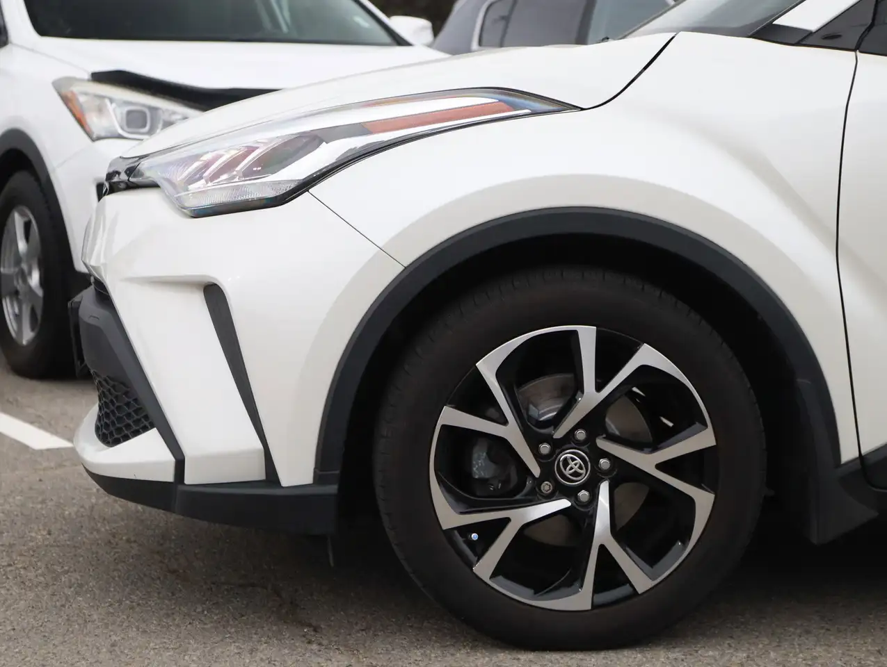 Toyota C-HR снимка Toyota C-HR