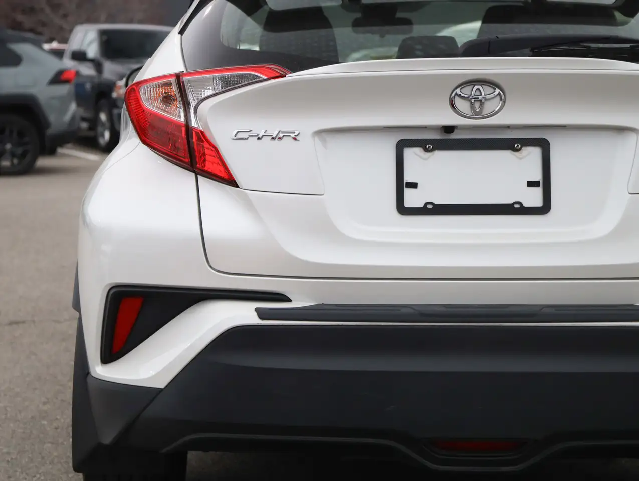 Toyota C-HR снимка Toyota C-HR