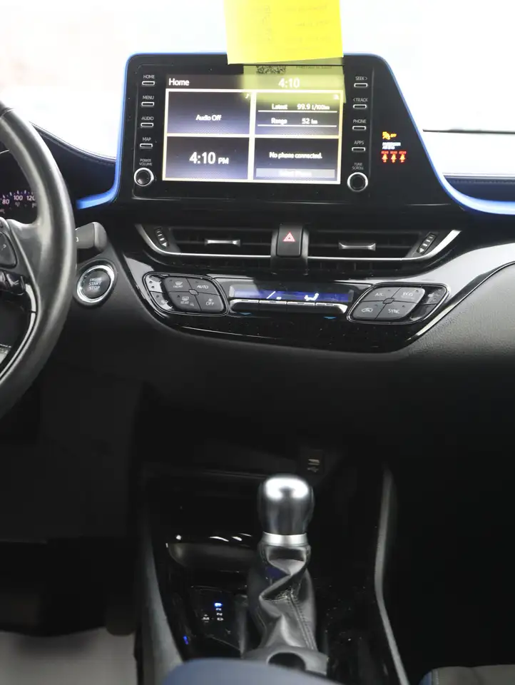 Toyota C-HR снимка Toyota C-HR