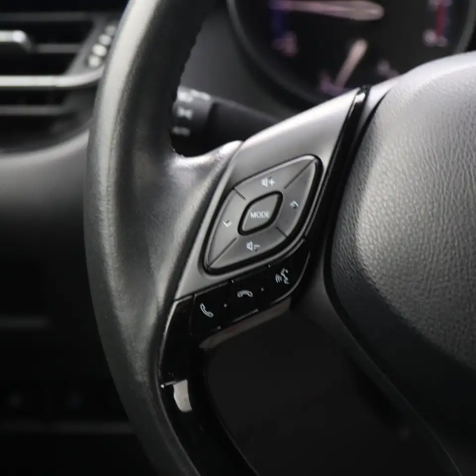 Toyota C-HR снимка Toyota C-HR