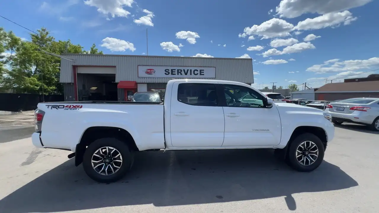 Toyota Tacoma снимка Toyota Tacoma