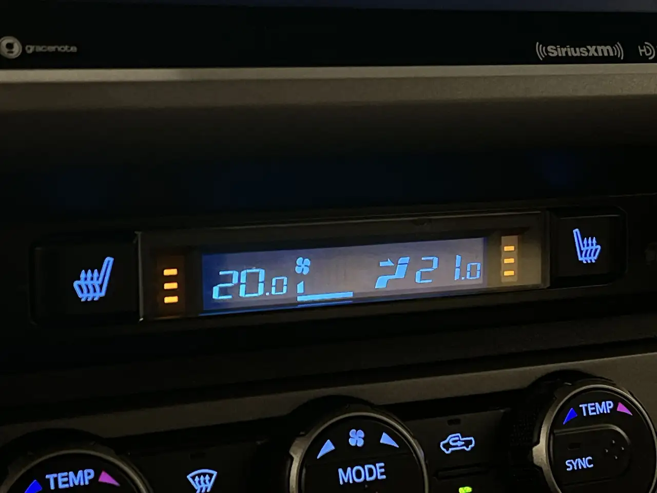 Toyota Tacoma снимка Toyota Tacoma