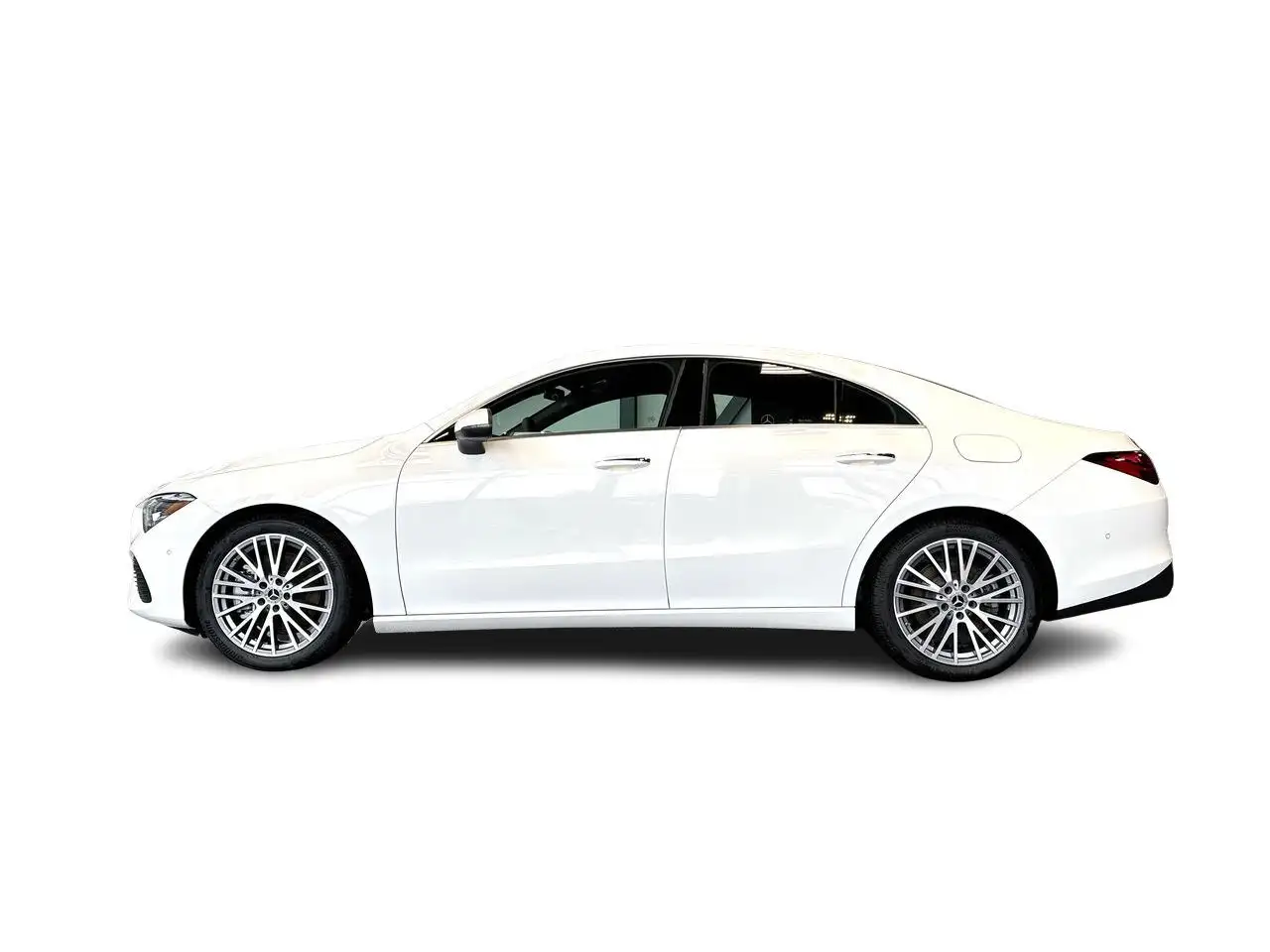 Mercedes-Benz CLA снимка Mercedes-Benz CLA