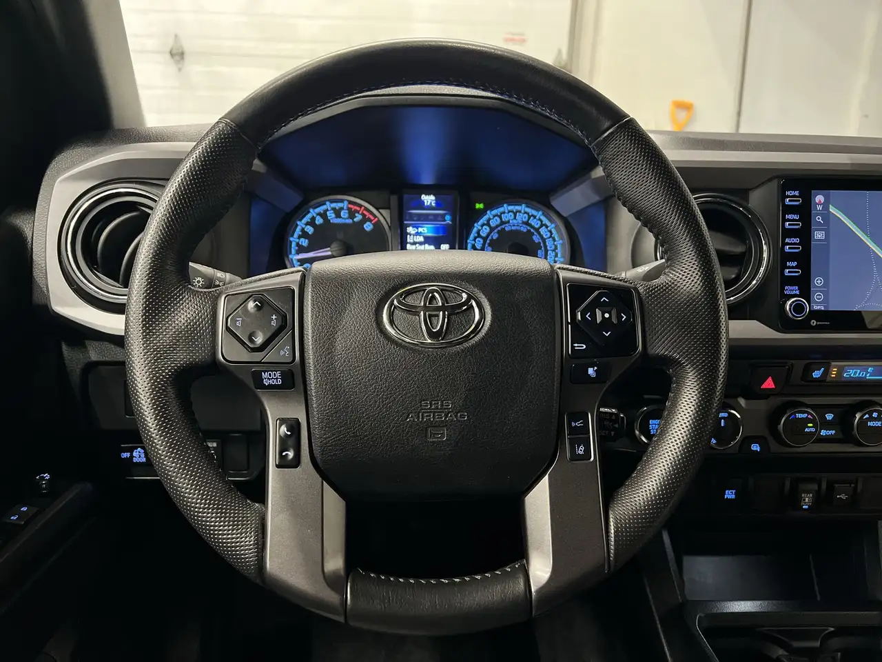 Toyota Tacoma снимка Toyota Tacoma