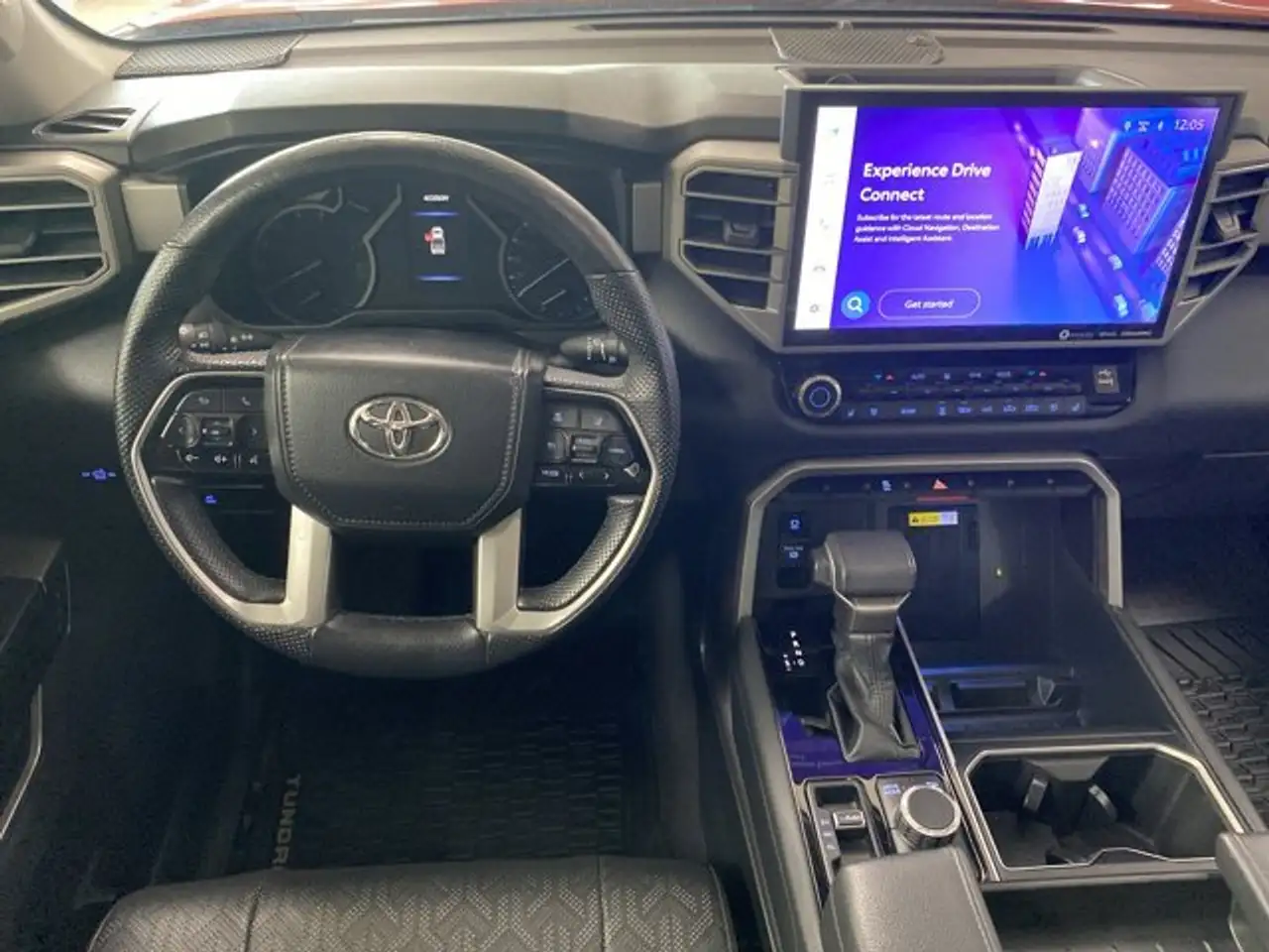 Toyota Tundra снимка Toyota Tundra
