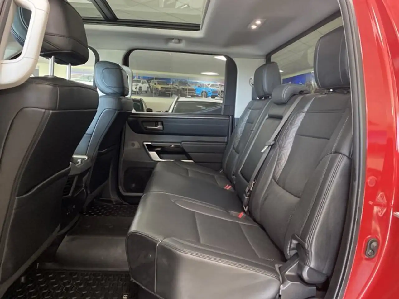 Toyota Tundra снимка Toyota Tundra