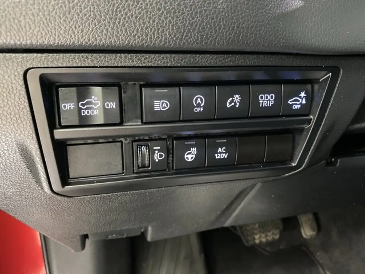 Toyota Tundra снимка Toyota Tundra