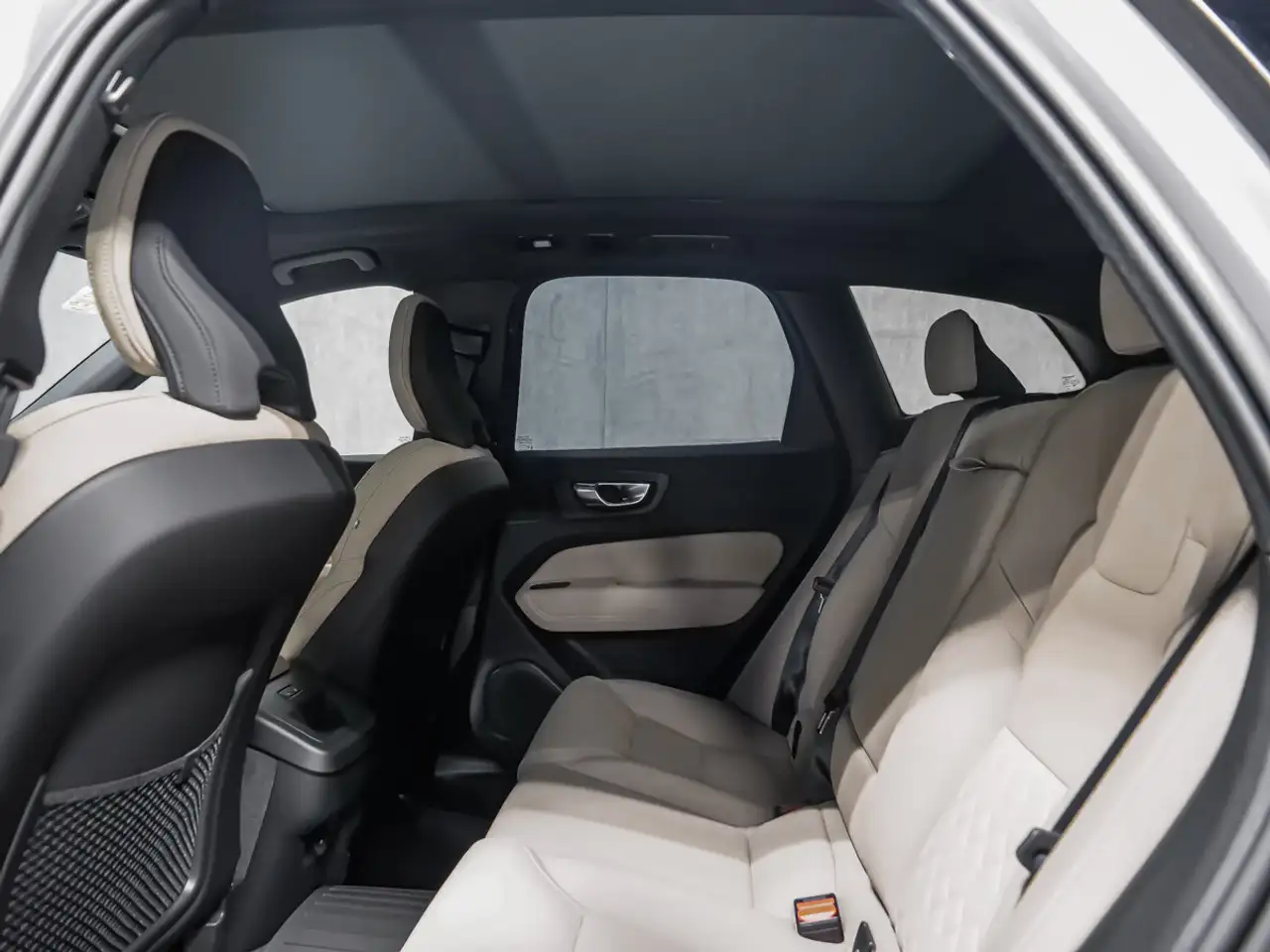 Volvo XC60 снимка Volvo XC60