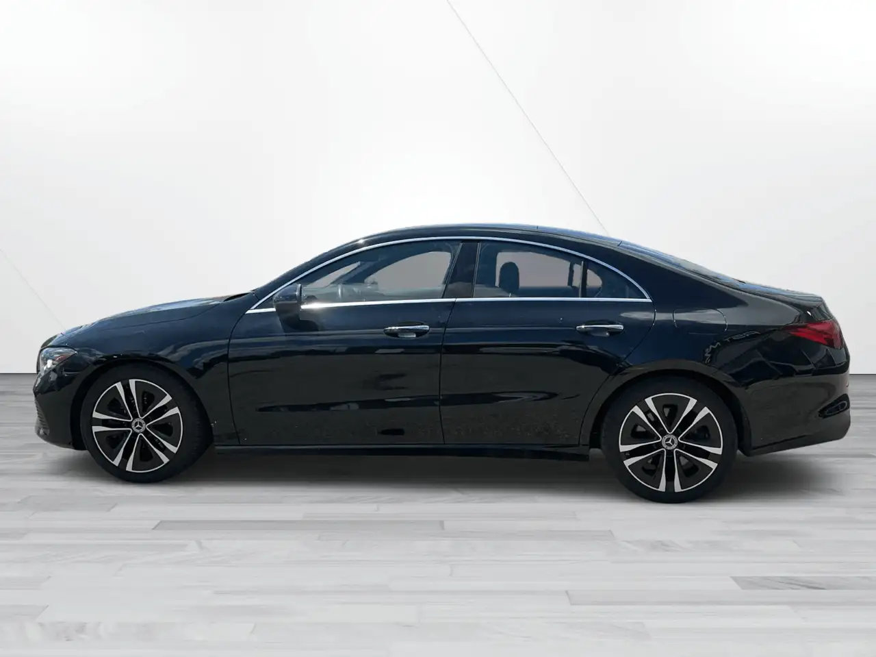 Mercedes-Benz CLA снимка Mercedes-Benz CLA
