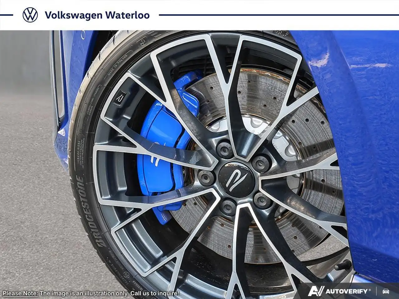 Volkswagen Golf R photo Volkswagen Golf R