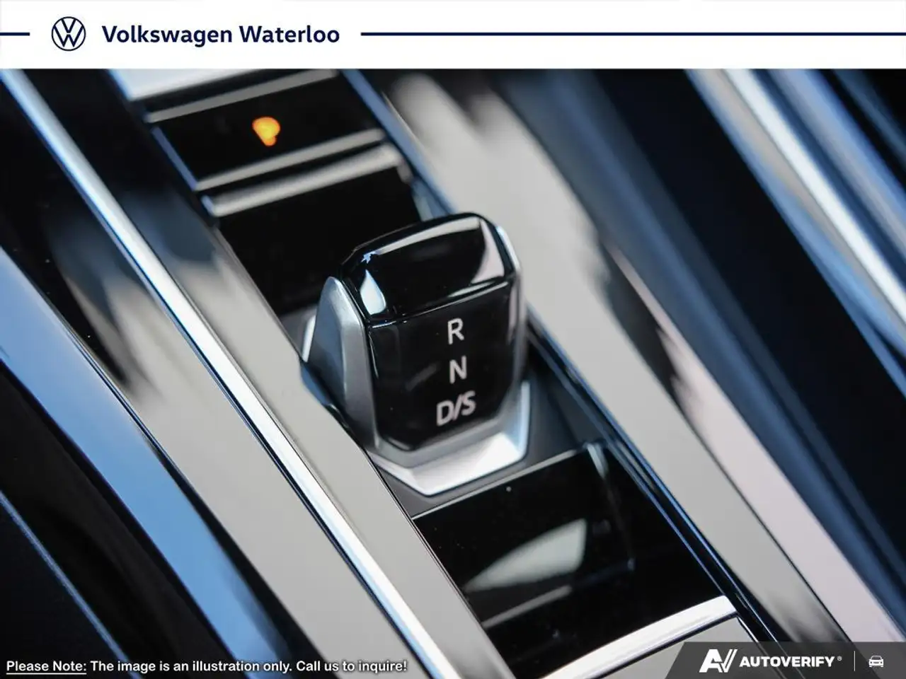 Volkswagen Golf R photo Volkswagen Golf R