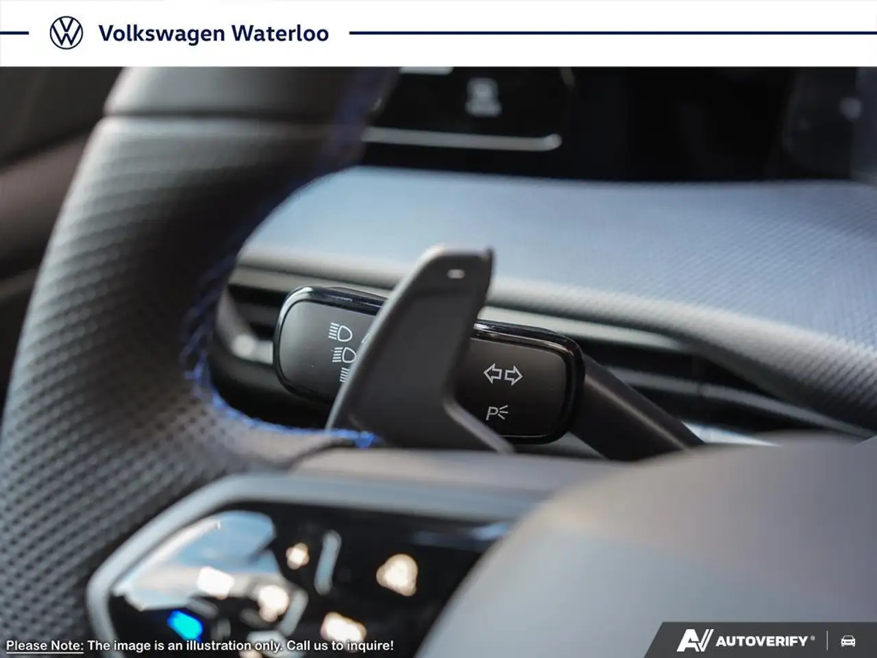 Volkswagen Golf R photo Volkswagen Golf R