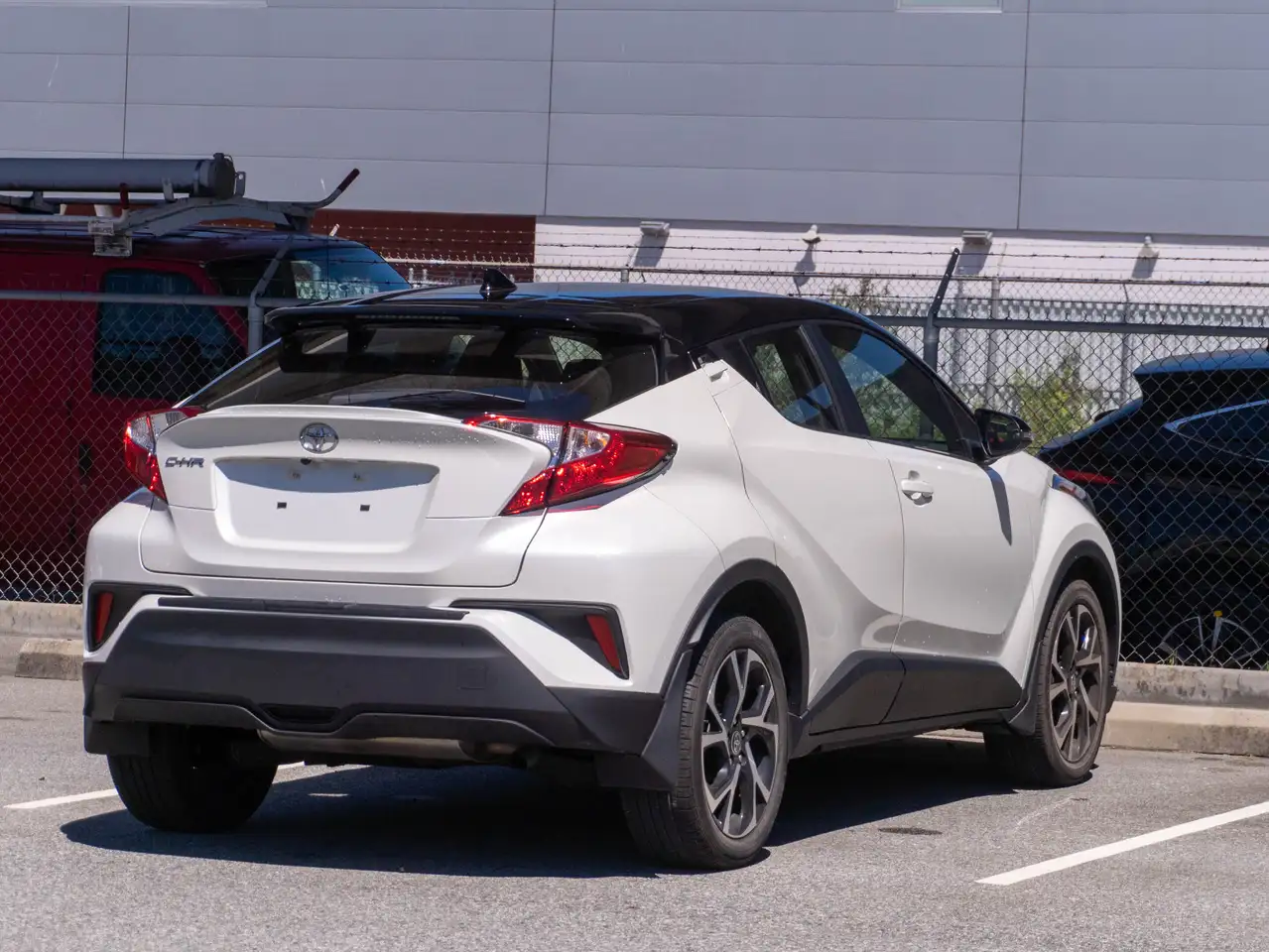 Toyota C-HR fotografie Toyota C-HR