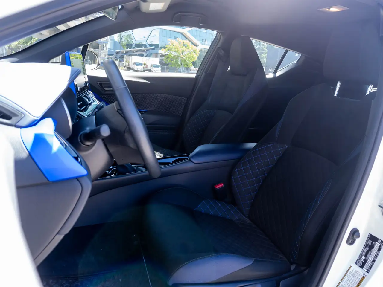 Toyota C-HR fotografie Toyota C-HR