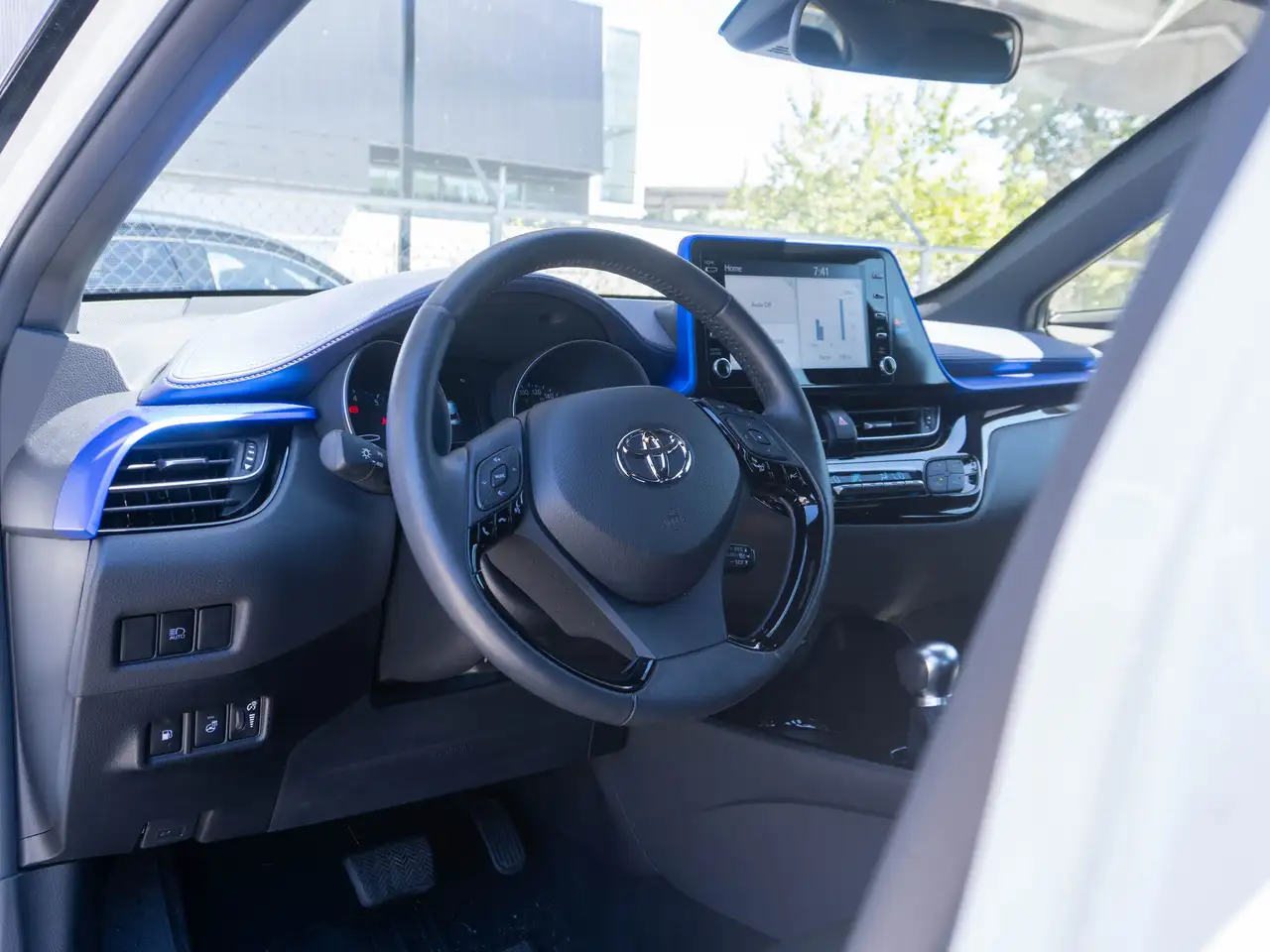 Toyota C-HR fotografie Toyota C-HR