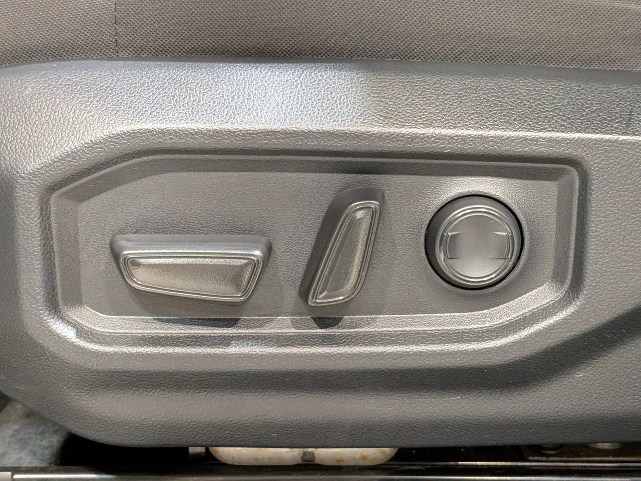 Toyota Tundra снимка Toyota Tundra