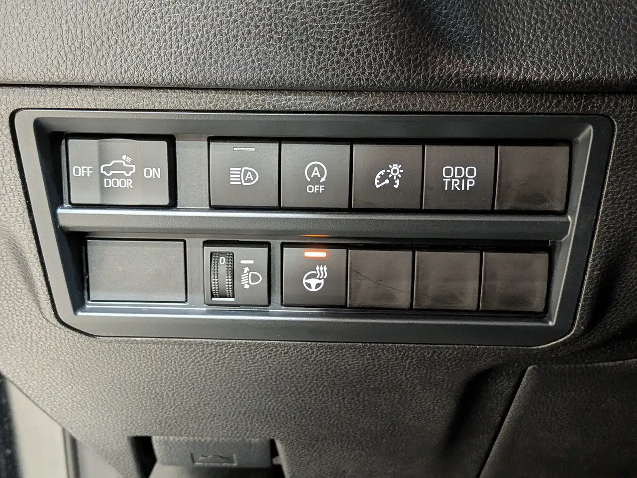 Toyota Tundra снимка Toyota Tundra