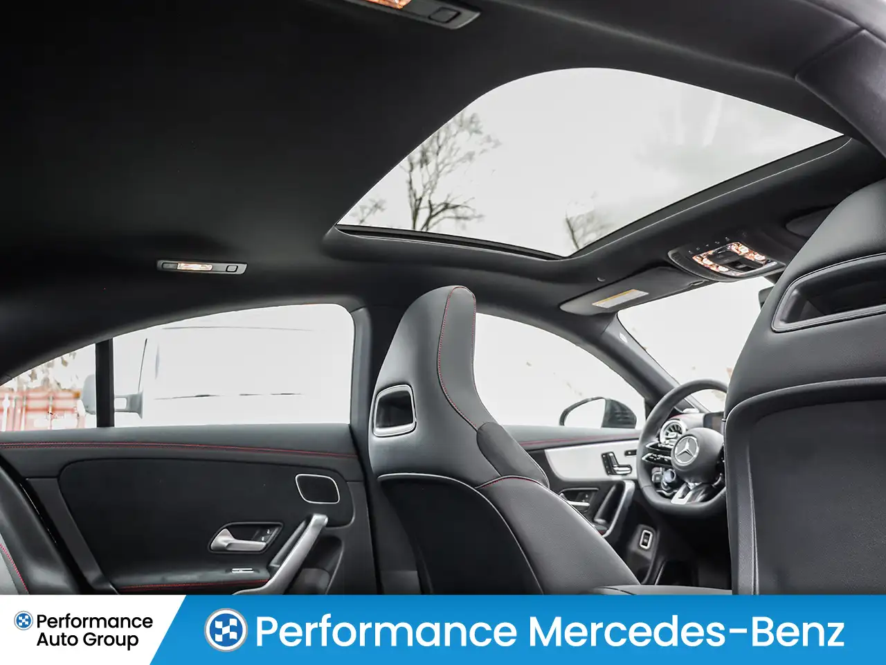 Mercedes-Benz CLA снимка Mercedes-Benz CLA