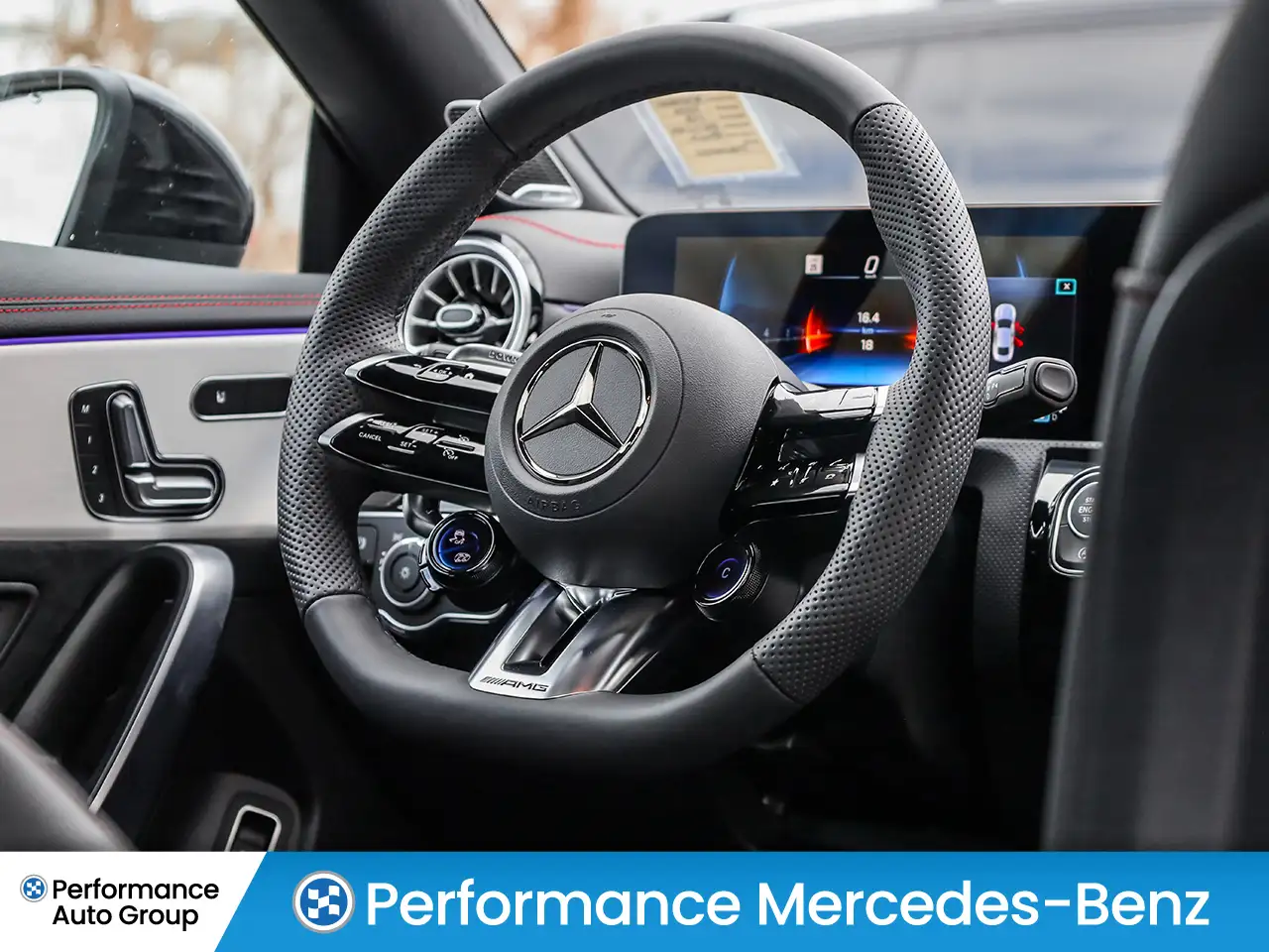 Mercedes-Benz CLA снимка Mercedes-Benz CLA