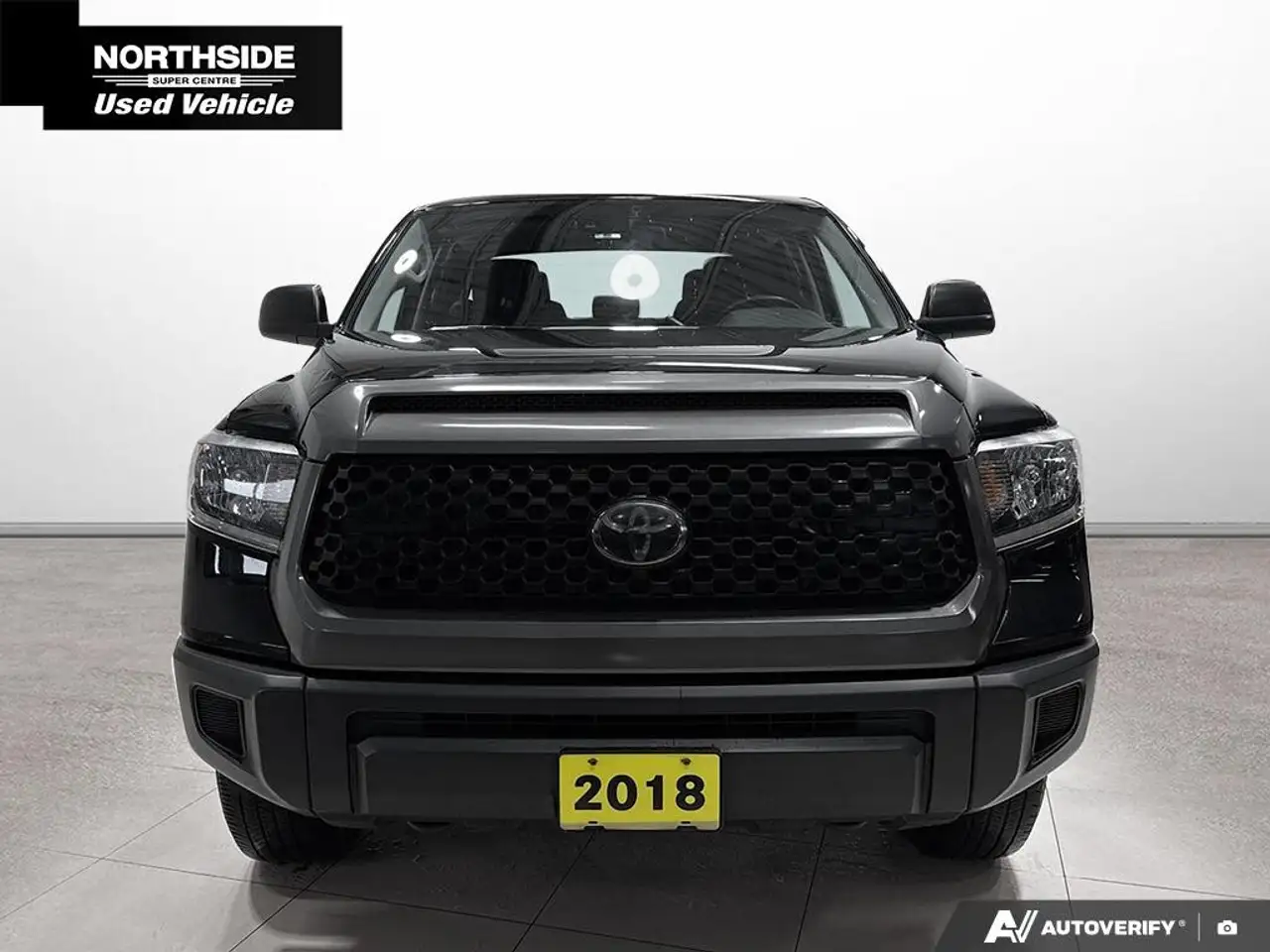 Toyota Tundra снимка Toyota Tundra