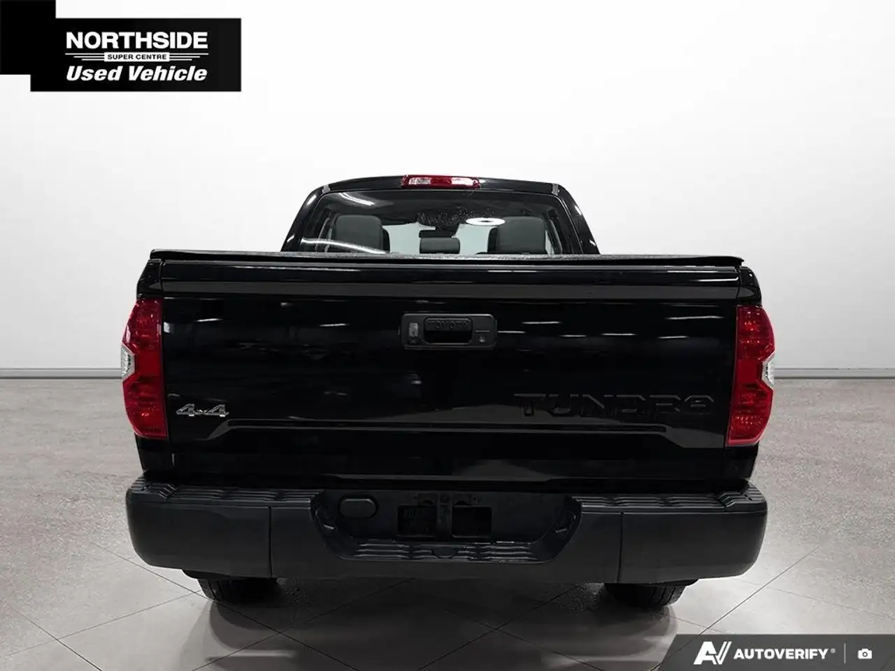 Toyota Tundra снимка Toyota Tundra
