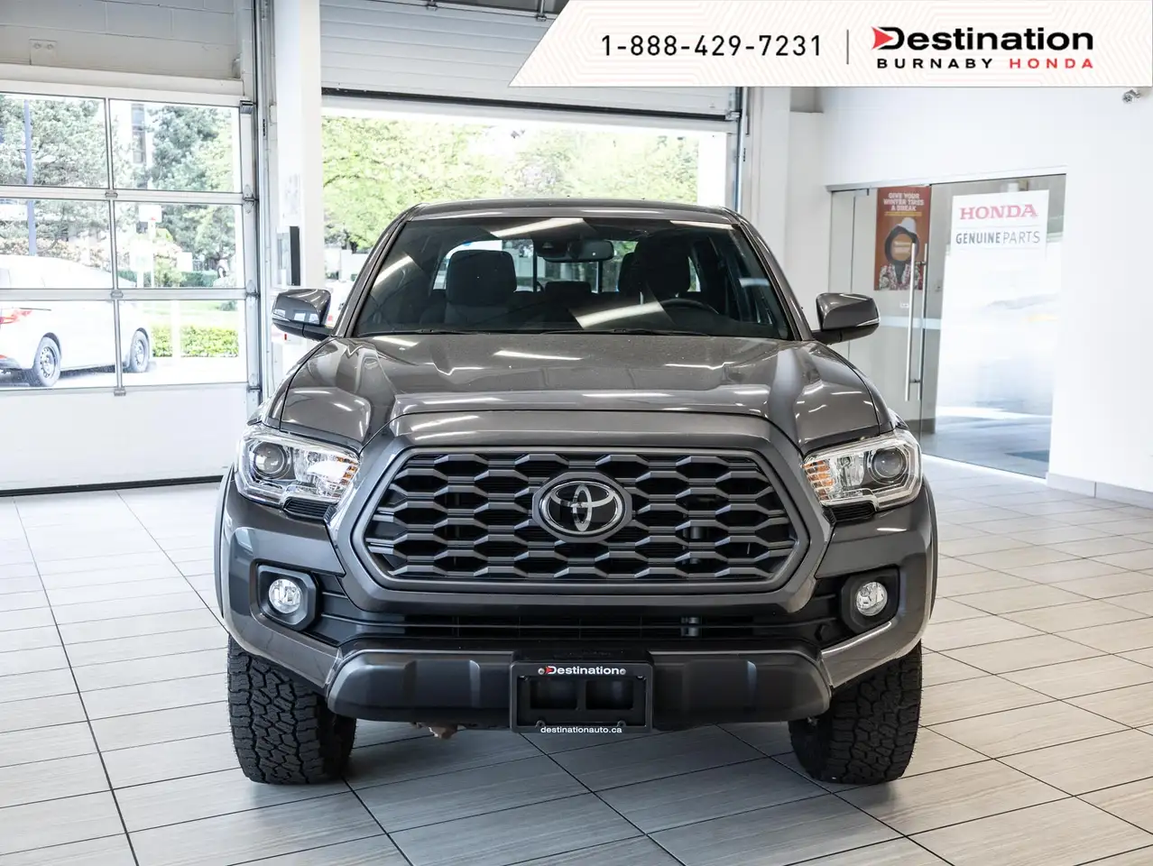 Toyota Tacoma снимка Toyota Tacoma