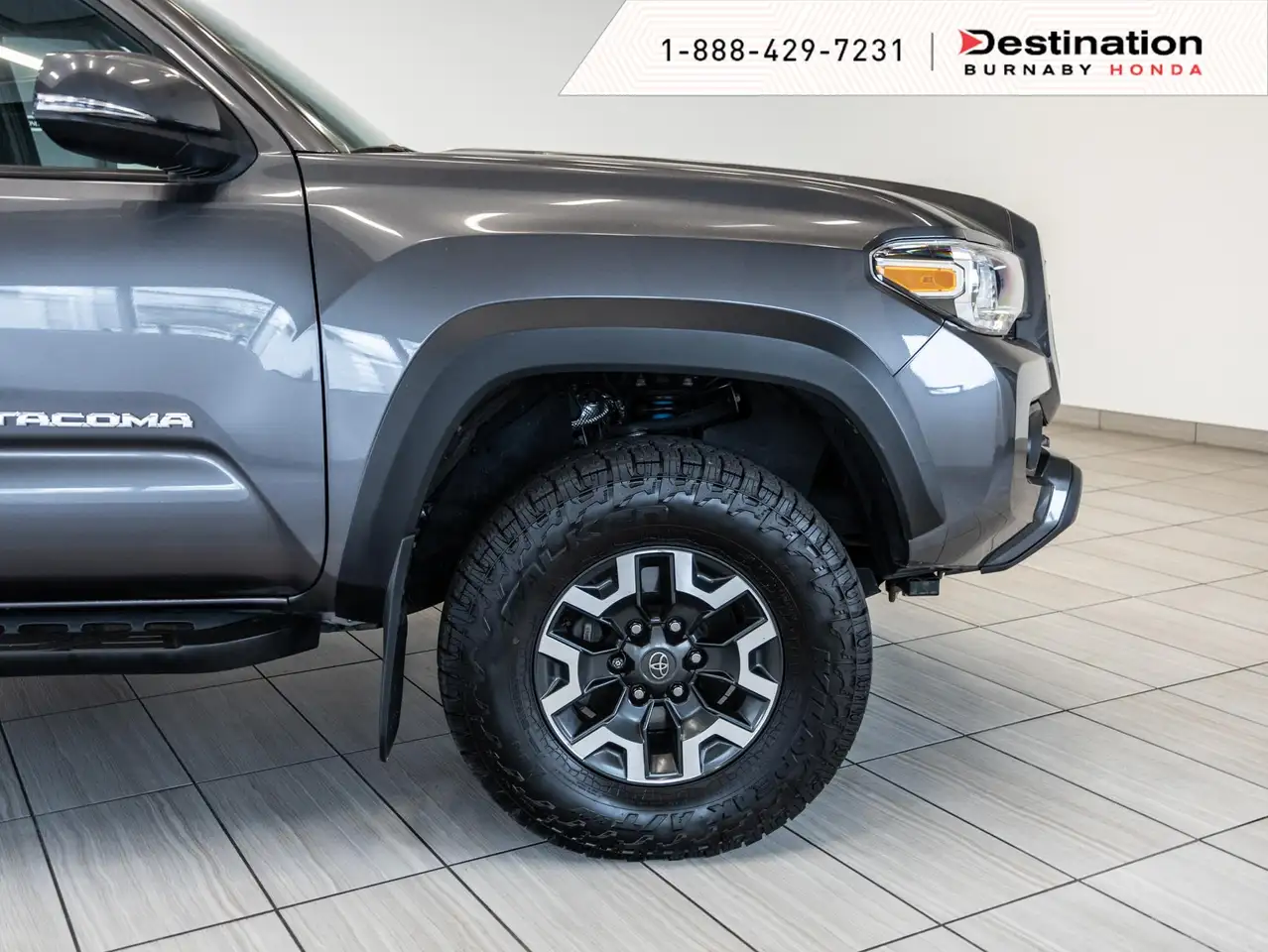 Toyota Tacoma снимка Toyota Tacoma