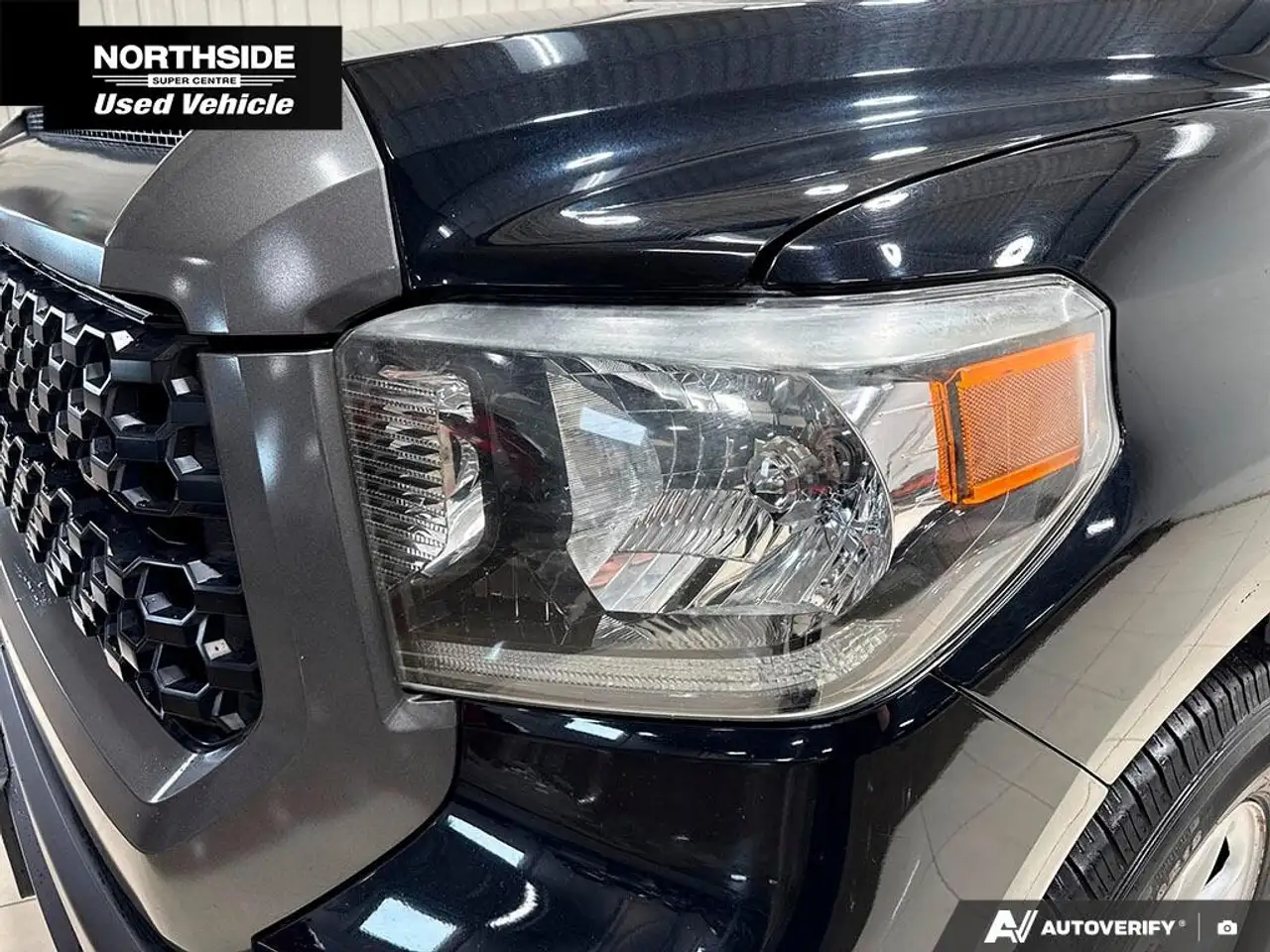 Toyota Tundra снимка Toyota Tundra