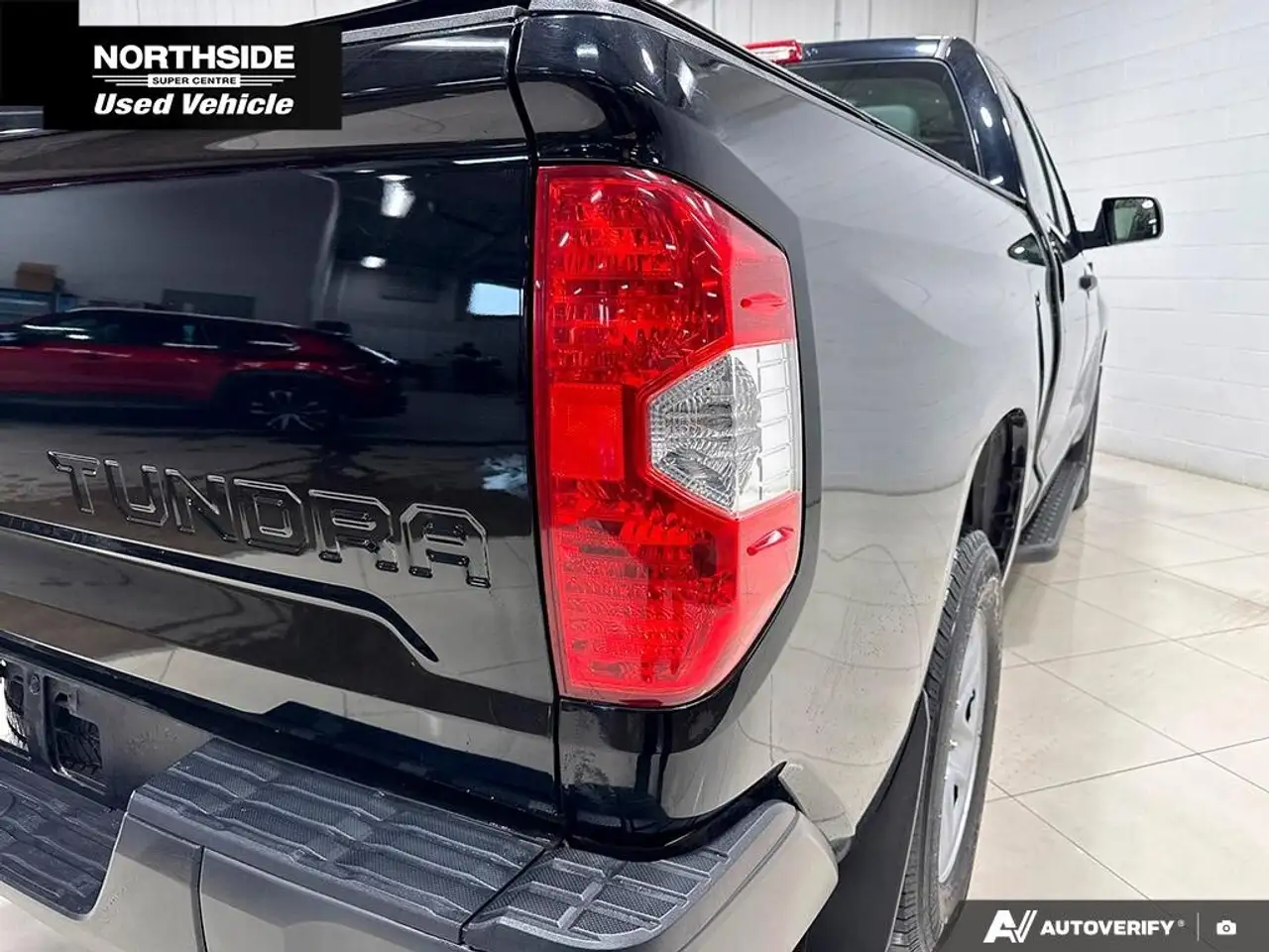 Toyota Tundra снимка Toyota Tundra